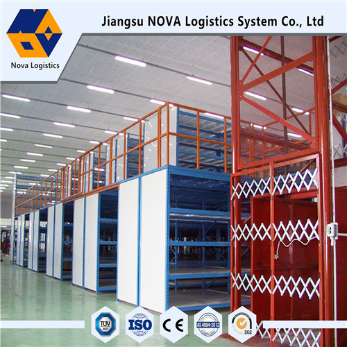 Plataforma de almacenamiento extremadamente resistente con alto espacio para guardar mercancías